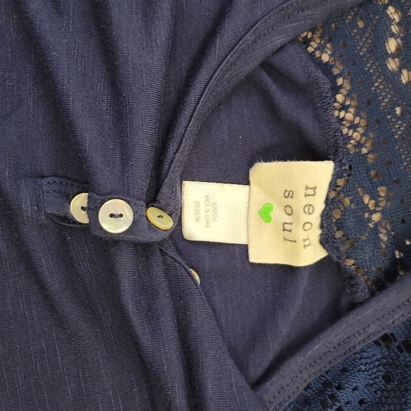 Neon Soul Navy Blue V-Neck 3/4 Sleeve Embellished Blouse Medium - Picture 10 of 12